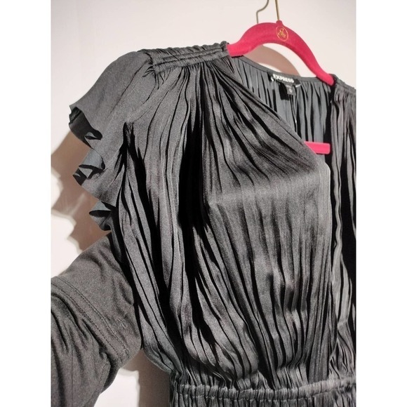 Express NWT black sleeveless maxi dress low cleavage raw hem size Medium - Picture 10 of 10